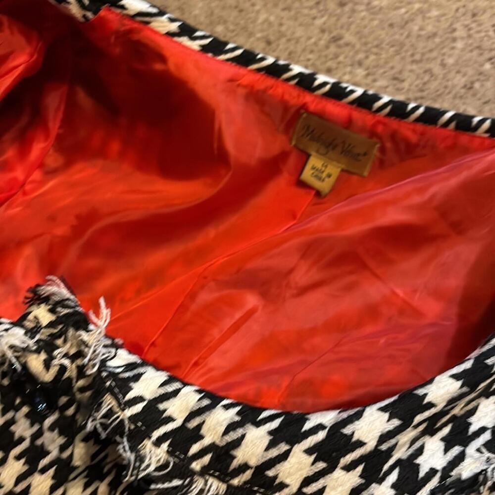 Black and White Jacket - Picture 5 of 5